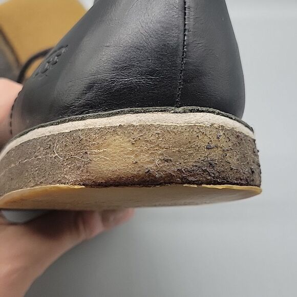 UGG 3275 Leighton Chukka Black Leather Ankle Winter Mens Boots Size 8.5 - Picture 9 of 10